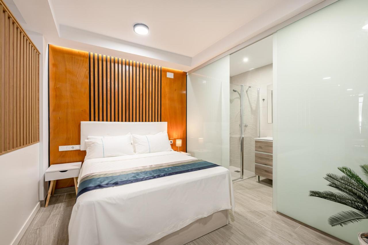 La Trinidad Suites Fuengirola Bagian luar foto
