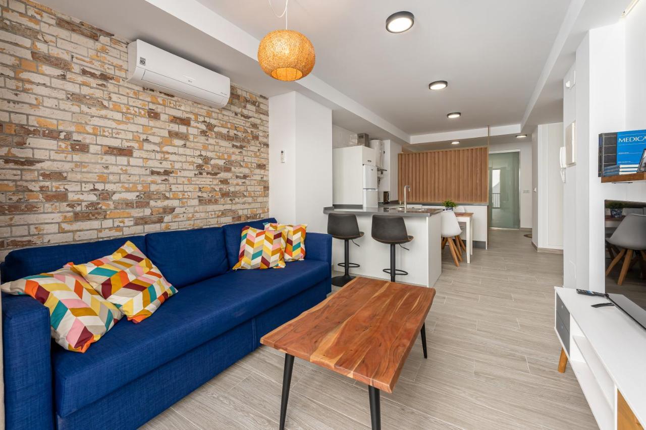 La Trinidad Suites Fuengirola Bagian luar foto